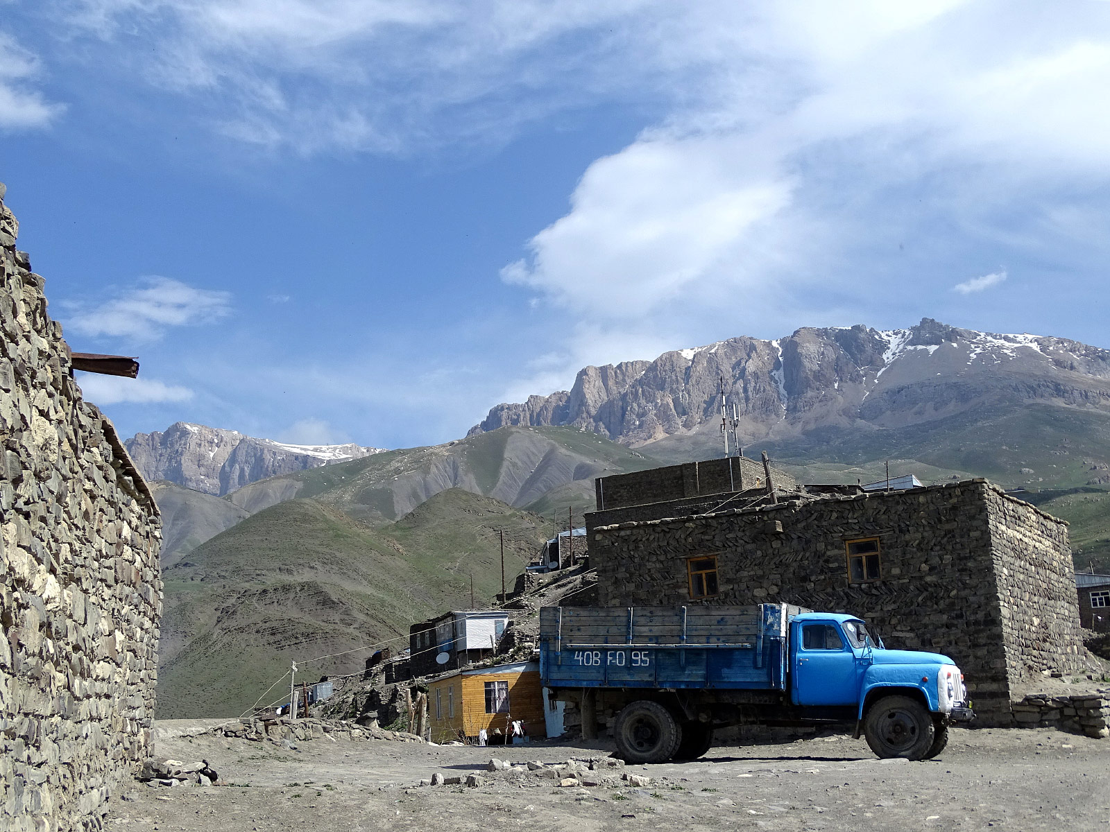 Xinaliq (Photo license: CC BY 2.0)